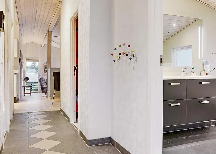 8 Person In Dom wakacyjny Sæby